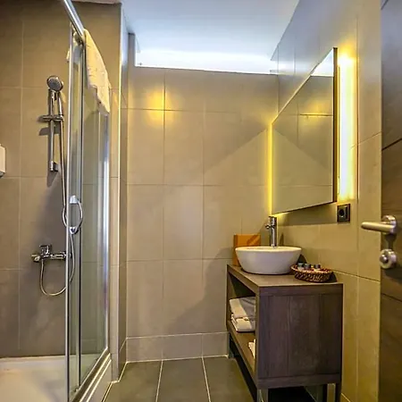 Hotel A11 Atasehir 4*